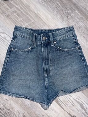 H&M Women's Dark Blue High-Rise Denim Shorts